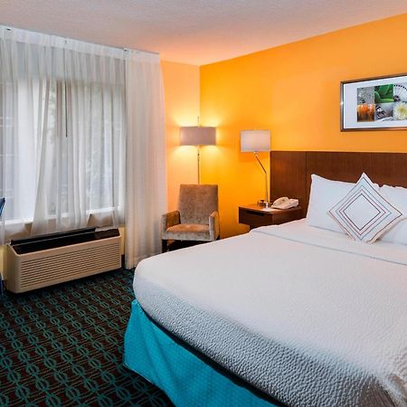 Fairfield Inn & Suites By Marriott Atlanta Buckhead Exterior photo